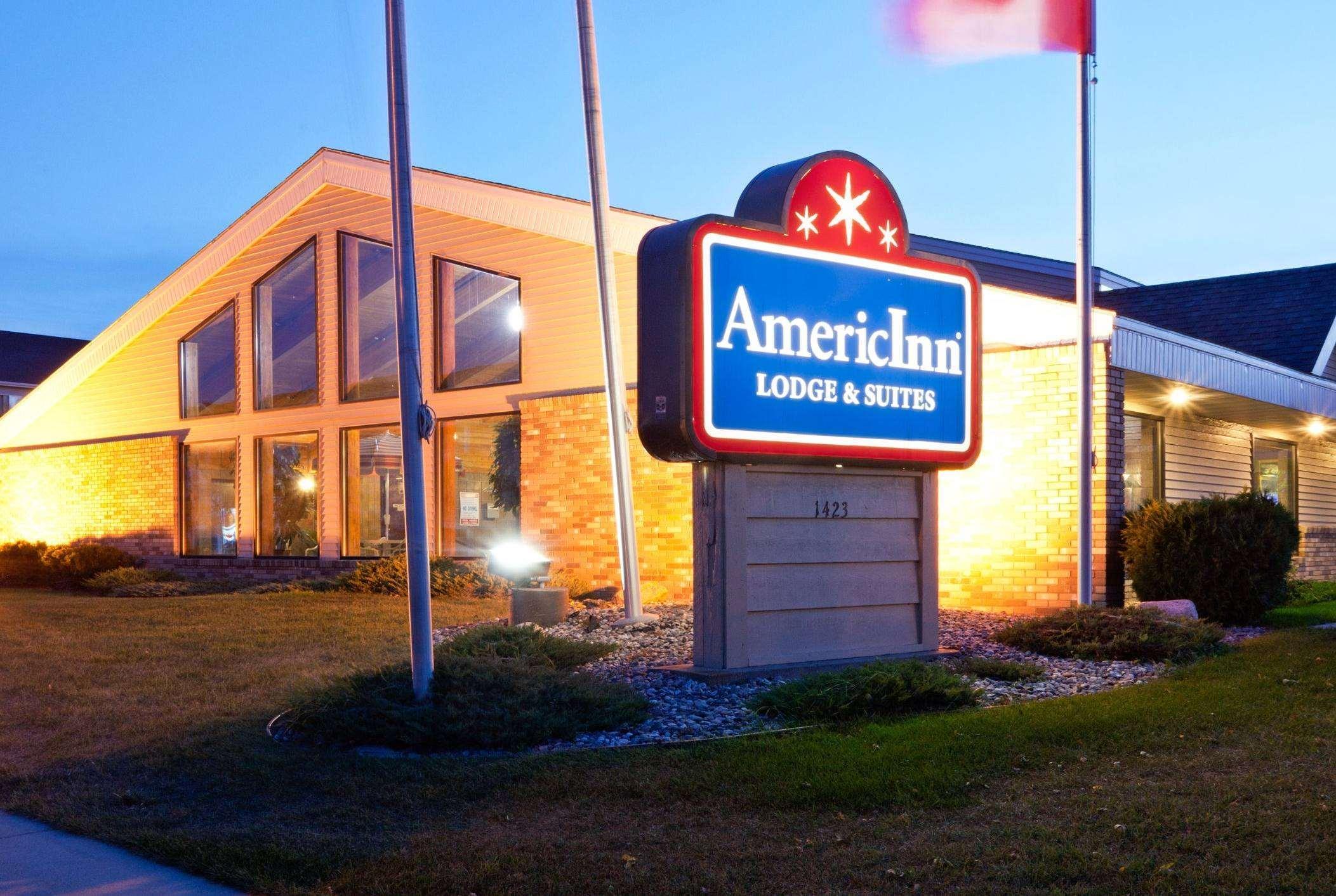 Americinn By Wyndham Fargo West Acres Extérieur photo